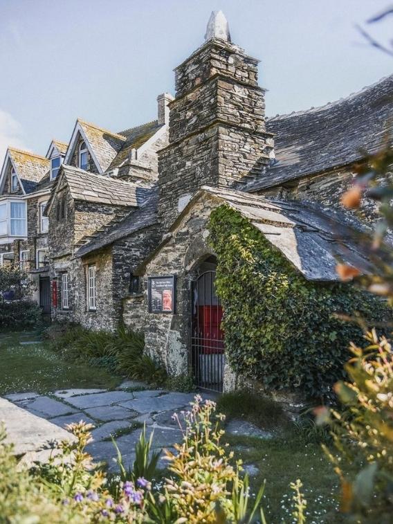 Steep steps in St Ives Cornwall Stock Photo - Alamy